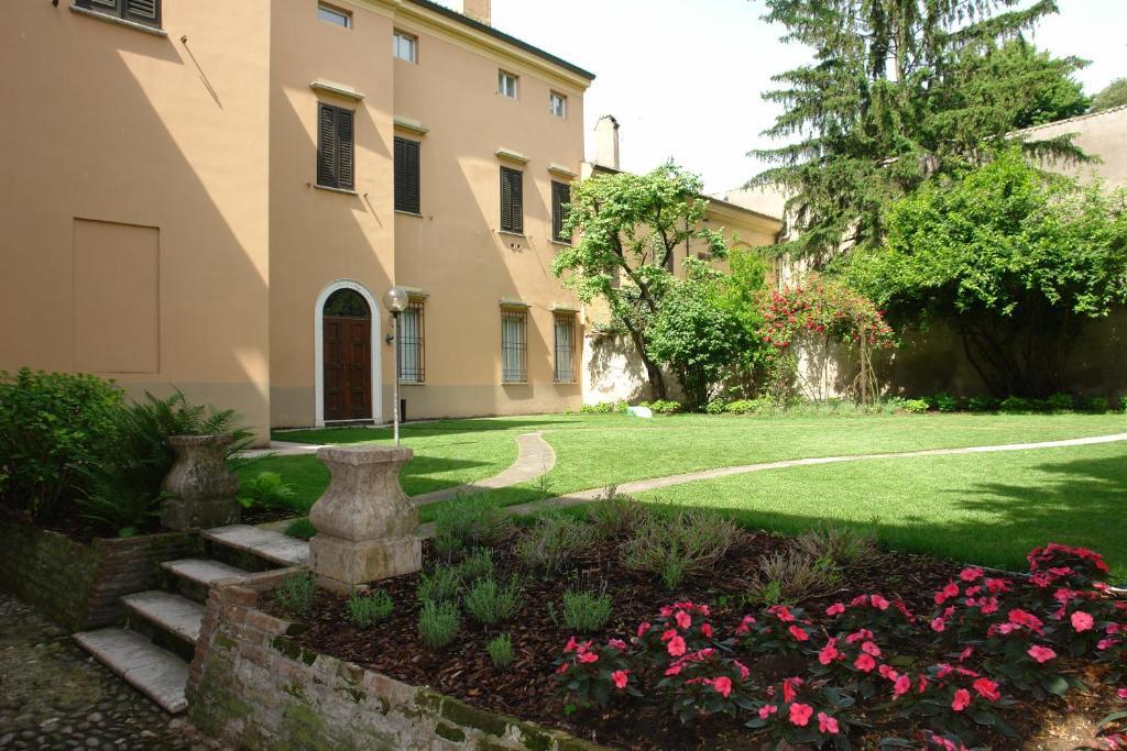 מאנטובה Residence In Centro מראה חיצוני תמונה